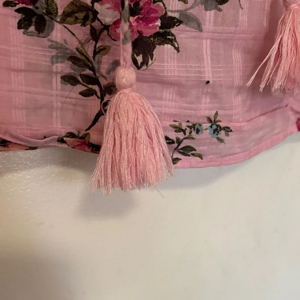 Chic Floral Lace-Trimmed Blouse in Pink - Picture 3 of 7